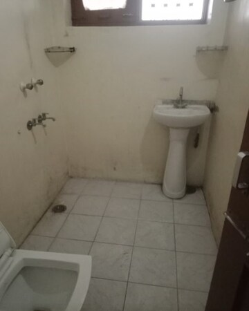 Attached Bathroom in 2 BHK Villa at Aliganj – for Rent