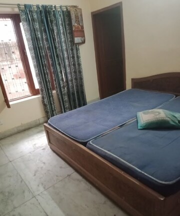 Room in 2 BHK Villa at Aliganj – for Rent