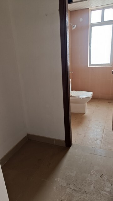 Bathroom in 3 BHK Apartment at ILD Greens, Sector 37c – for Sale