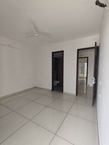 Room in 3 BHK Apartment at Hermitage Centralis, Vip Road – for Sale