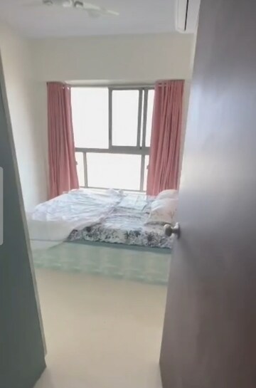 Bedroom in 2 BHK Apartment at Kalpataru Paramount, Kapur Bawdi – for Rent
