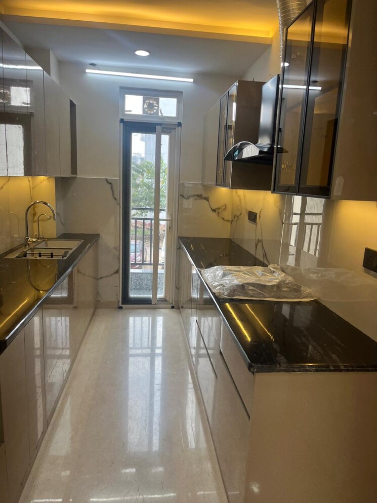 Kitchen, sector 57 3.5 Bedroom 202 Sq.Yd. Builder Floor In Sector 57 Gurgaon 8477591
