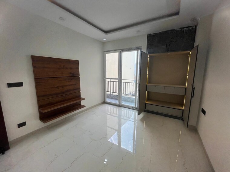 Room, sector 57 3.5 Bedroom 202 Sq.Yd. Builder Floor In Sector 57 Gurgaon 8477591