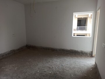 Room in 3 BHK Apartment at Kondapur – for Sale