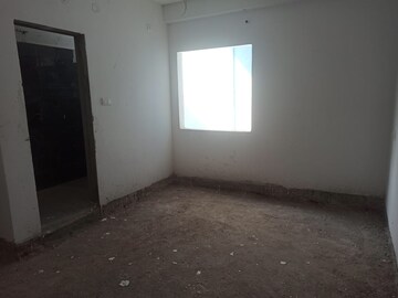 Room in 3 BHK Apartment at Kondapur – for Sale