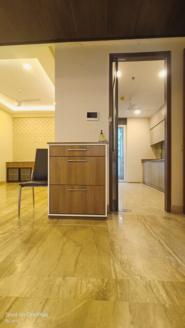 Bathroom in 3 BHK Apartment at Ambience Tiverton, Sector 50 – for Rent