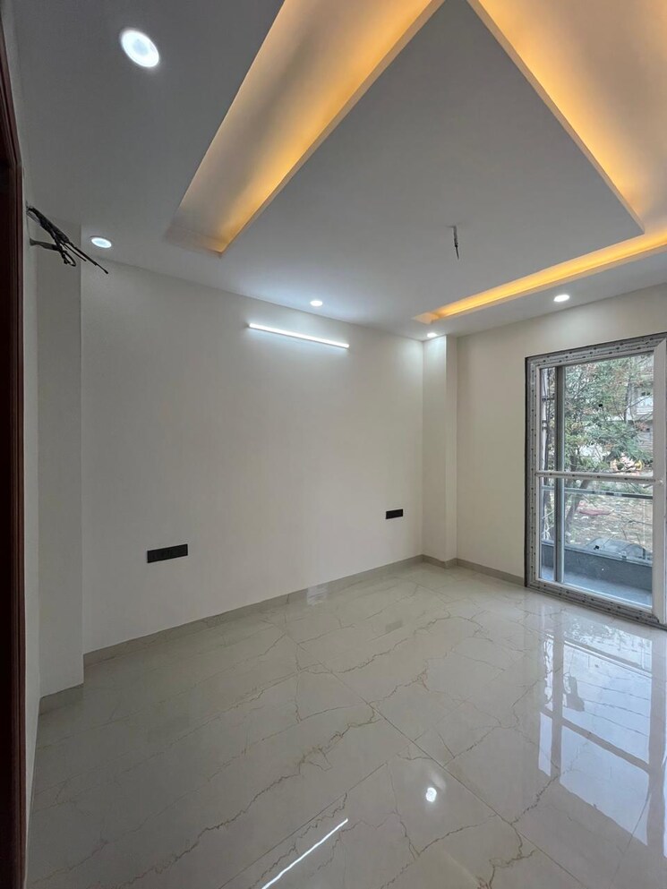 Room, sector 57 3.5 Bedroom 202 Sq.Yd. Builder Floor In Sector 57 Gurgaon 8477626