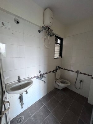 Bathroom in 2 BHK Apartment at Lodha Majiwada Tower 5, Majiwada – for Sale