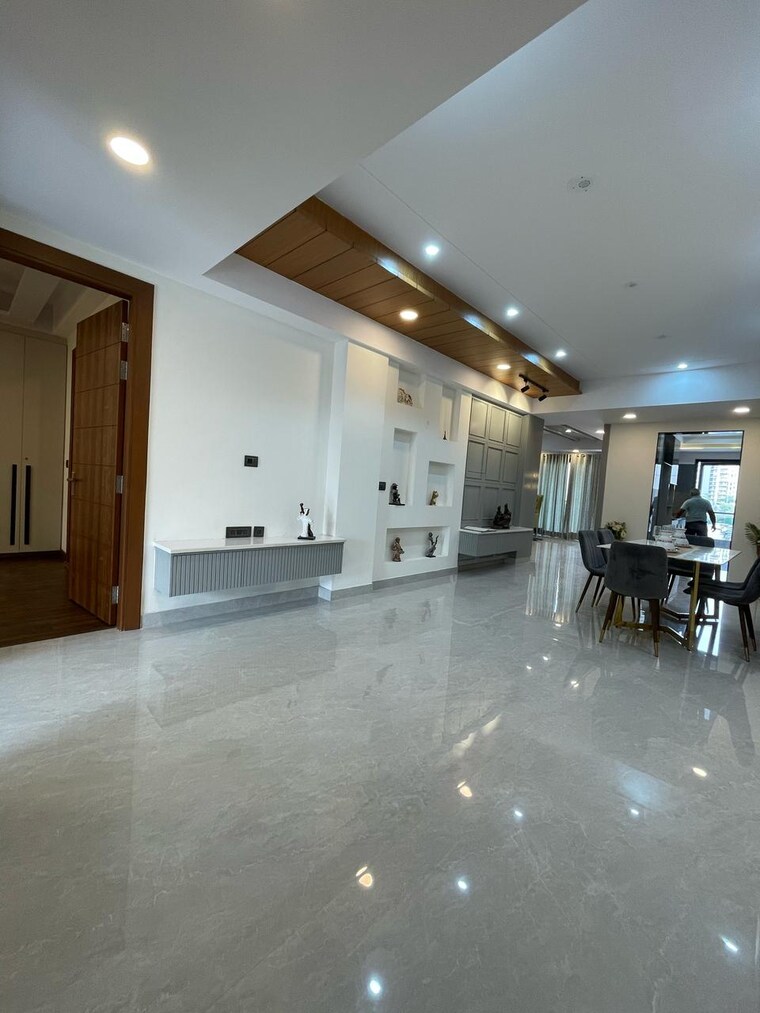 Gym, sector 67 4 Bedroom 2200 Sq.Ft. Builder Floor In Sector 67 Gurgaon 8477741