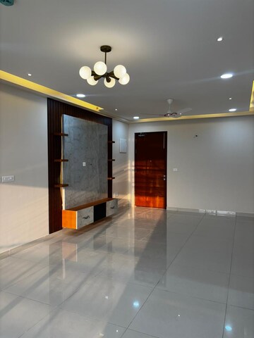 Room in 3.5 BHK Apartment at Prestige Tranquil, Kokapet – for Rent