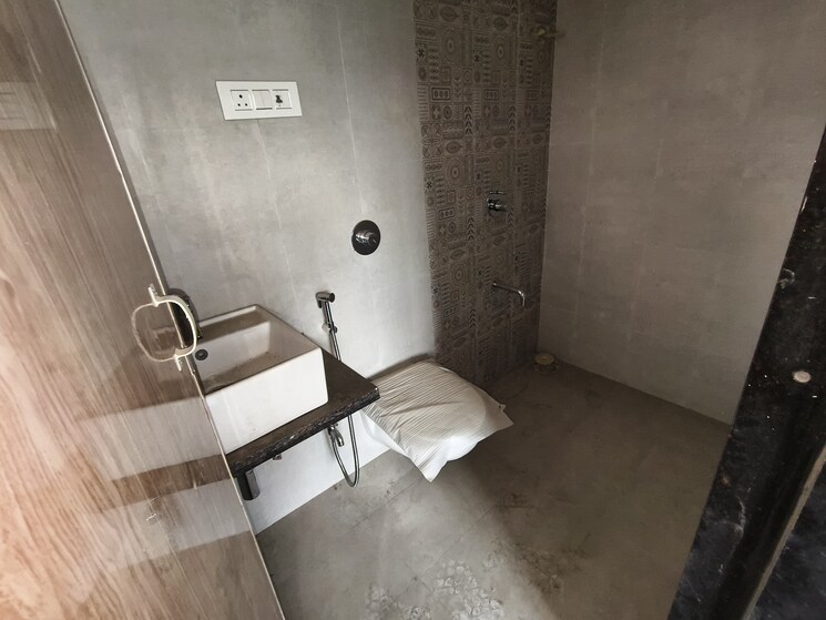 Bathroom, vihang-hills 1 Bedroom 650 Sq.Ft. Apartment In Ghodbunder Road Thane 8477771