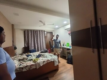 Bedroom in 4 BHK Builder Floor at Ansal Sushant Lok I, Sector 43 – for Rent
