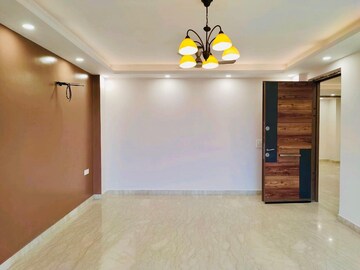 Room in 4 BHK Builder Floor at Ansal Sushant Lok I, Sector 43 – for Rent