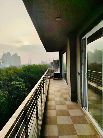 Balcony in 4 BHK Builder Floor at Ansal Sushant Lok I, Sector 43 – for Rent