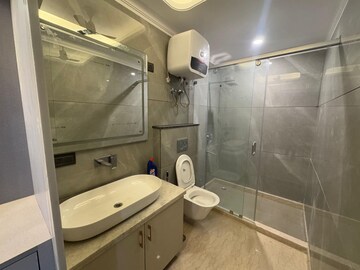 Attached Bathroom in 4 BHK Builder Floor at Ansal Sushant Lok I, Sector 43 – for Rent