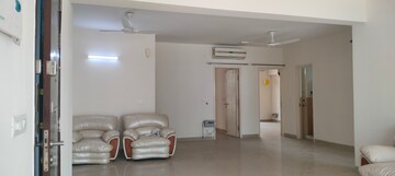Furnished Amenities in 3 BHK Apartment at Emaar Emerald Floors Premier, Sector 65 – for Rent
