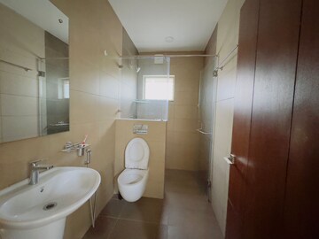 Bathroom in 4 BHK Villa at Hi Tech City – for Rent