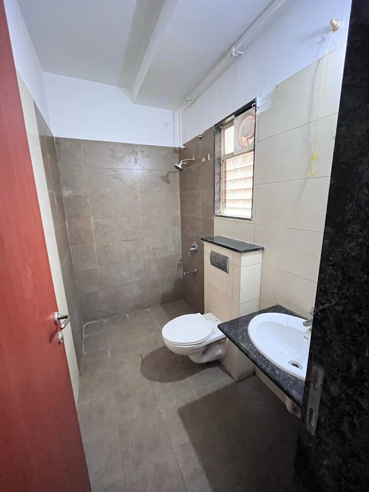 Bathroom, kolte-patil-life-republic 2 Bedroom 740 Sq.Ft. Apartment In Hinjewadi Pune 8477957