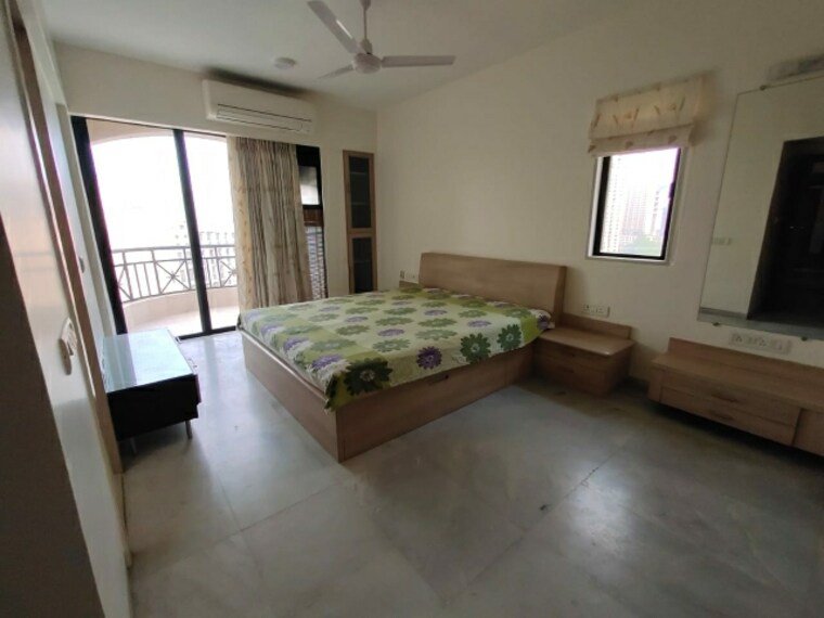 Bedroom, hiranandani-gardens-lake-castle 2 Bedroom 1150 Sq.Ft. Apartment In Powai Mumbai 8478036