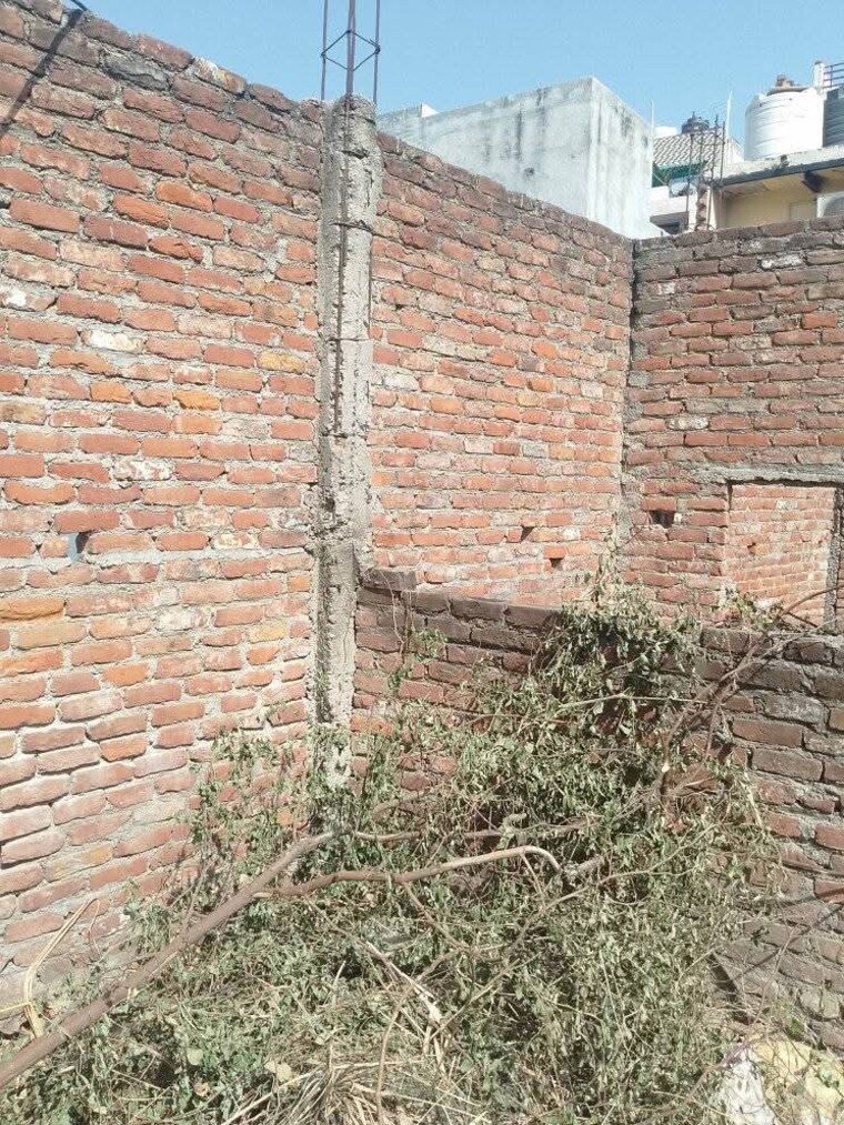 Garden, rwa-choudhary-jagram-marg  58 Sq.Yd. Plot In Mukundpur Delhi 8478037