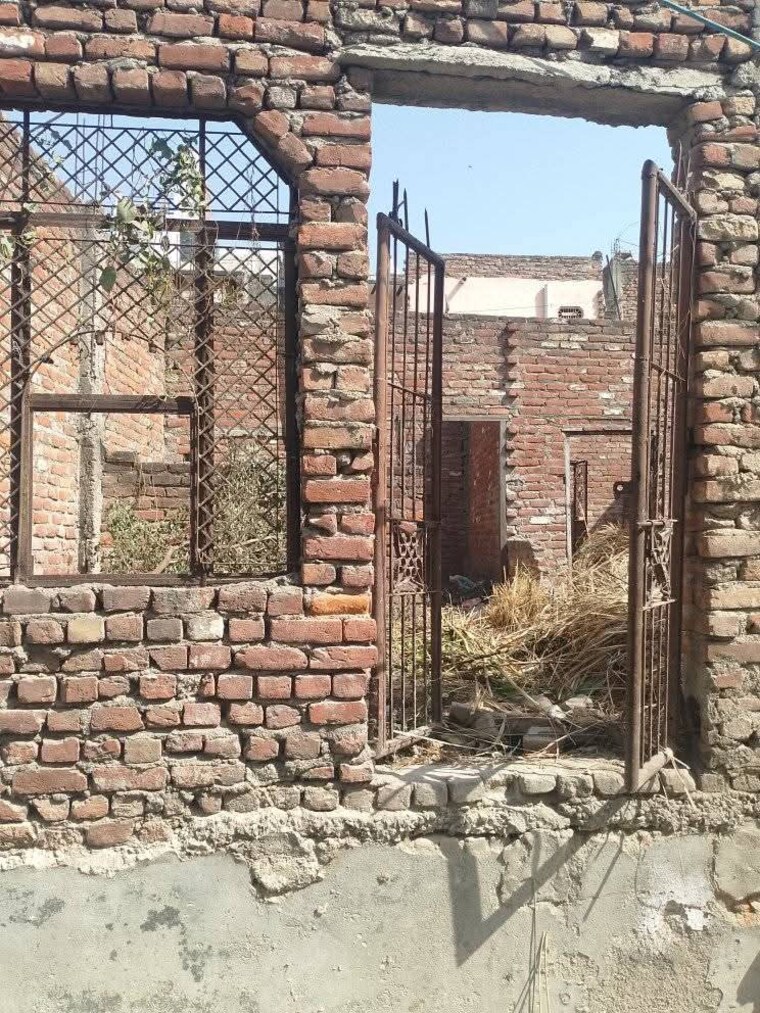 Exterior View, rwa-choudhary-jagram-marg  58 Sq.Yd. Plot In Mukundpur Delhi 8478037