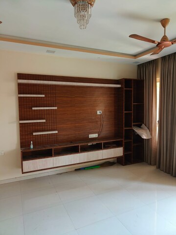 Room in 2.5 BHK Apartment at Nyati Evara 2, Undri – for Rent