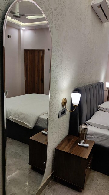Attached Bathroom in 2 BHK Independent House at Gomti Nagar – for Rent