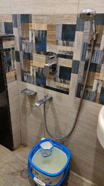 Bathroom in 2 BHK Independent House at Gomti Nagar – for Rent