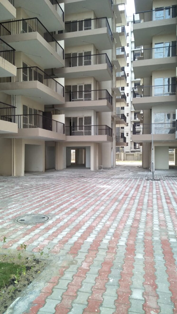 Living Room, op-floridaa 2 Bedroom 800 Sq.Ft. Apartment In Sector 82 Faridabad 8478123