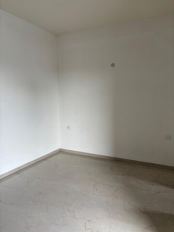 Master Bedroom in 3 BHK Apartment at Smart World Orchard, Sector 61 – for Rent