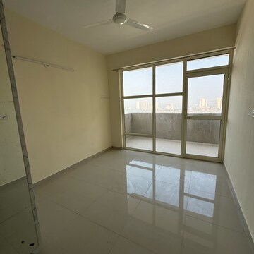 2 BHK Apartment For Rent in Pyramid Fusion Homes, Sector 70a