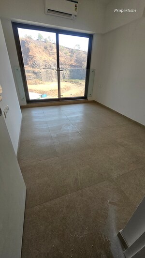 Master Bedroom in 2 BHK Apartment at Kanakia Silicon Valley, Powai – for Sale