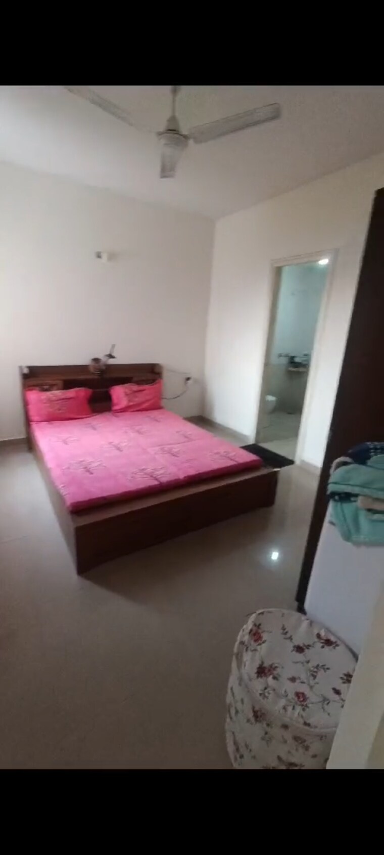 Bedroom, shree-vardhman-green-court 2 Bedroom 690 Sq.Ft. Apartment In Sector 90 Gurgaon 8478203