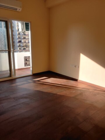 Master Bedroom in 4 BHK Apartment at Dasnac Burj, Sector 75 – for Rent