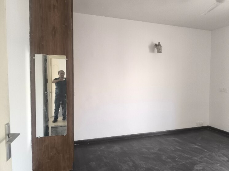 Master Bedroom, bptp-park-81 3 Bedroom 2700 Sq.Ft. Apartment In Sector 81 Faridabad 8478368