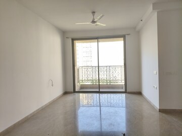 Master Bedroom in 2.5 BHK Apartment at Hiranandani Eagleridge Wing B, Ghodbunder Road – for Rent