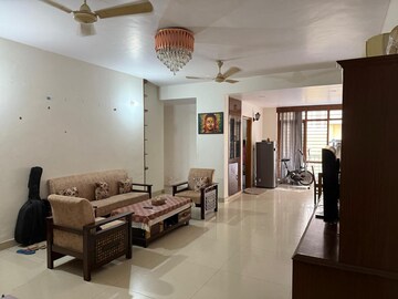 Master Bedroom in 3 BHK Apartment at Shiv Shankar Society, Sector 51 – for Rent