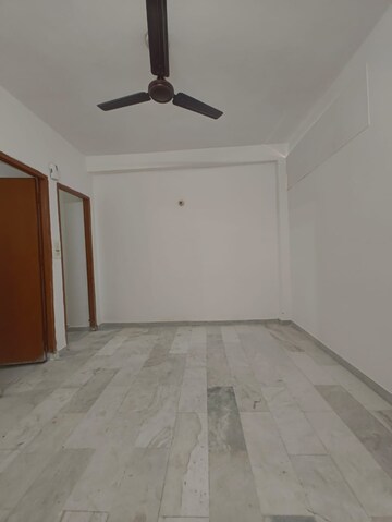 Master Bedroom in 1 BHK Builder Floor at Paryavaran Complex – for Rent