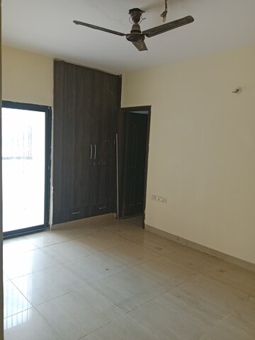 3 BHK Apartment For Rent in Raj Nagar Extension