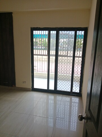 Master Bedroom in 3 BHK Apartment at Raj Nagar Extension – for Rent