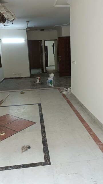 Master Bedroom in 3 BHK Builder Floor at Greater Kailash I – for Rent