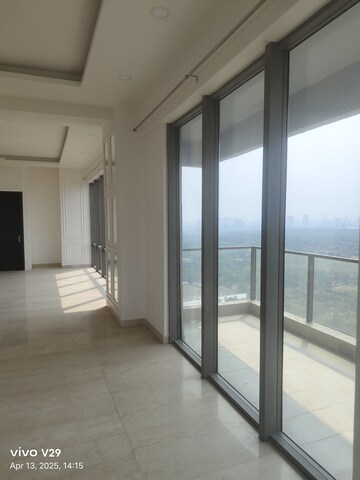Master Bedroom in 3 BHK Apartment at Pioneer Park Presidia, Sector 62 – for Rent