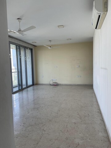 3 BHK Apartment For Rent in Oberoi Realty Exquisite, Goregaon East
