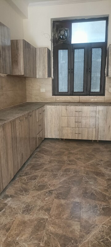 Master Bedroom in 3 BHK Villa at Sector 46 – for Rent