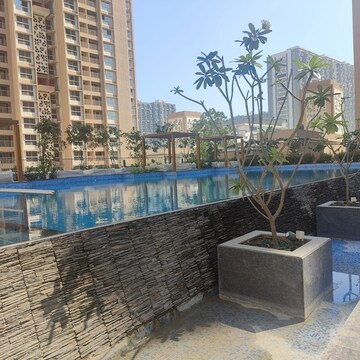 Room in 2 BHK Apartment at Paranjape Blue Ridge, Hinjewadi – for Rent