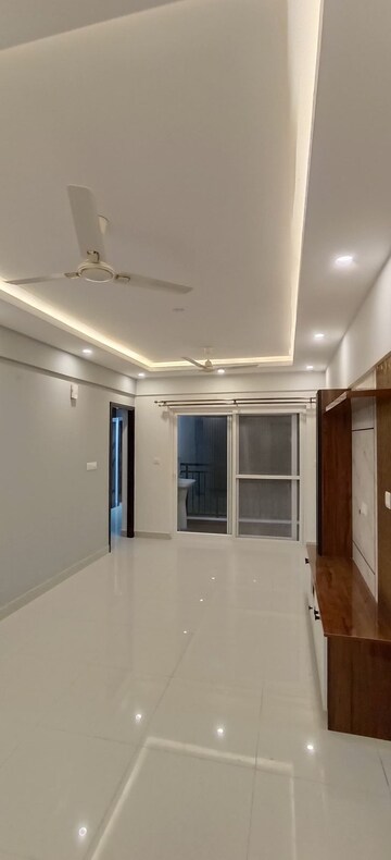 Room in 2.5 BHK Apartment at Shriram Liberty Square, Electronic City Phase ii – for Rent