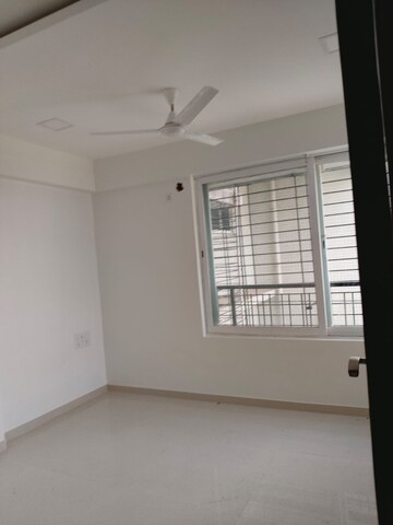 Master Bedroom in 3 BHK Apartment at DLH Orchid, Andheri West – for Rent