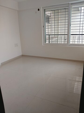Master Bedroom in 3 BHK Apartment at DLH Orchid, Andheri West – for Rent