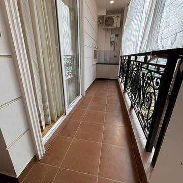 Balcony in 3 BHK Apartment at Smart World Orchard, Sector 61 – for Rent