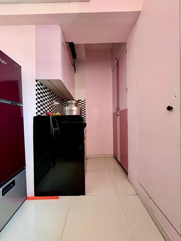 Floor Plan in 1.5 BHK Apartment at Lodha Amara, Kolshet Road – for Sale